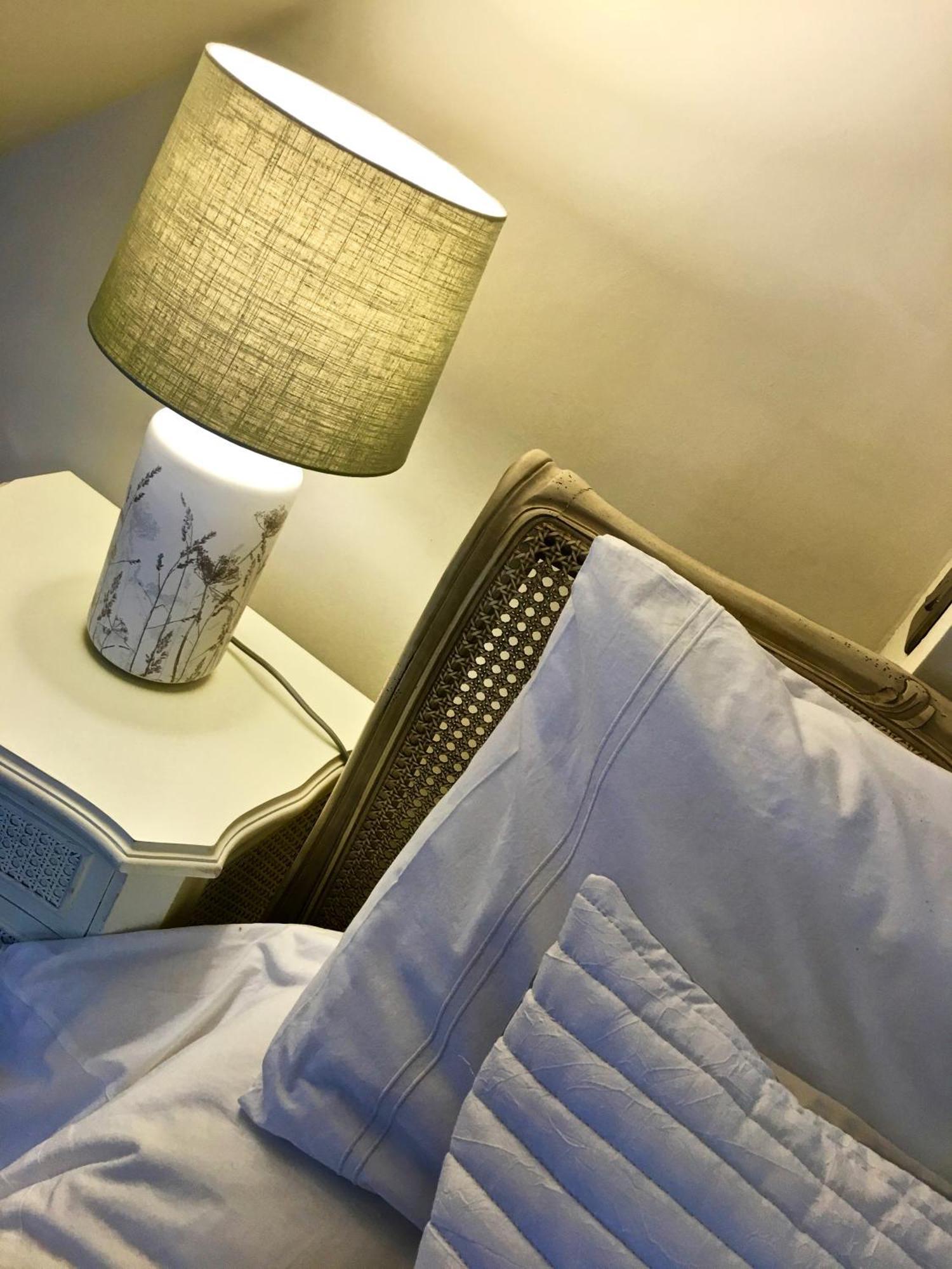 Luxury 2 Bed Apartment With Free Parking ラドロー エクステリア 写真